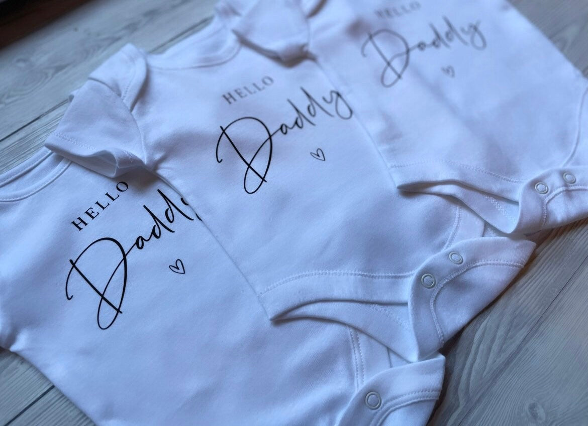 Hello Daddy - Baby Vest, Baby Boy, Baby Girl, New Daddy, New Baby | Unisex | Personalised Vests, Multiple Sizes, Customised, Special Gift