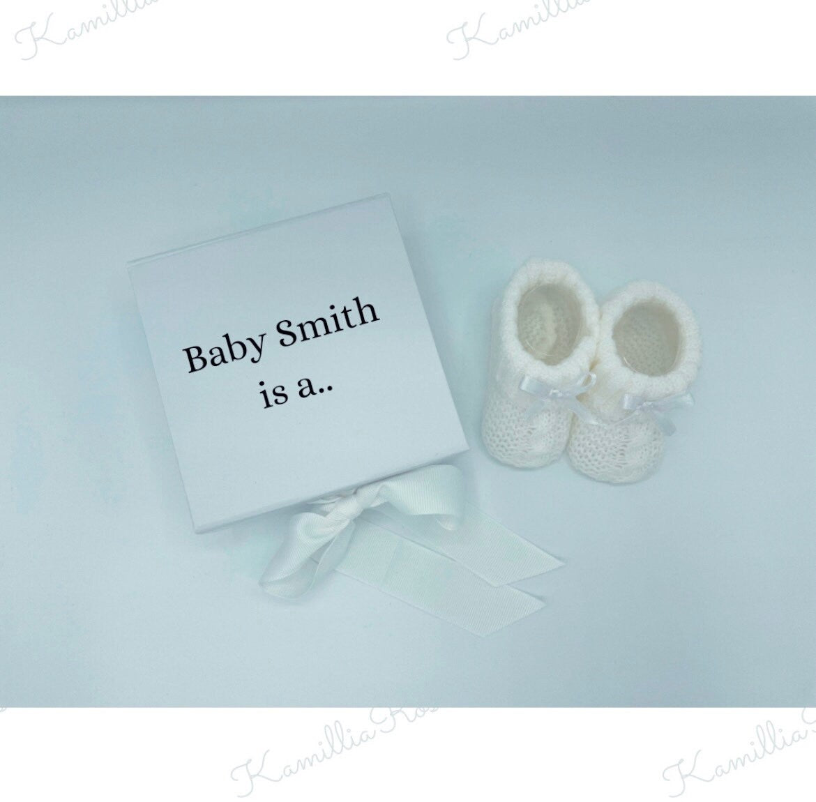 Pregnancy Announcement Baby Booties Gift Box Set - Baby Reveal Idea, Knitted Baby Booties, Gender Reveal, Keepsake, Unique